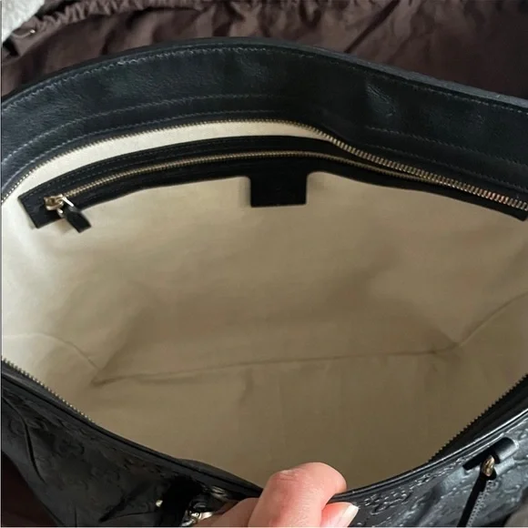 Gucci Black Microguccissima Large Tote Bag - Picture 9 of 9